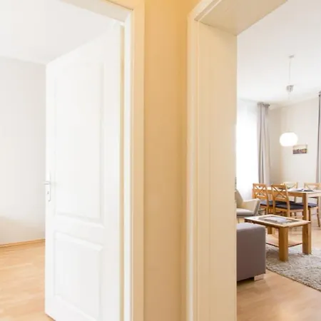 3 Lotsenkoje * Rostock